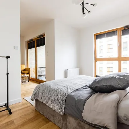 Apartament Zajezdnia *